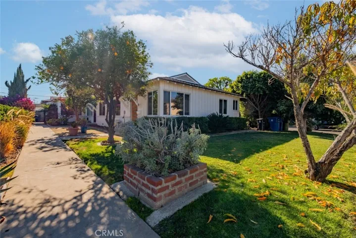 14418 Martha Street, Sherman Oaks, California 91401