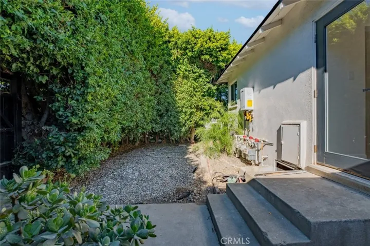 14418 Martha Street, Sherman Oaks, California 91401