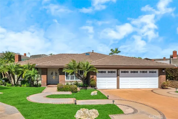 18886 Mount Walton Circle, Fountain Valley, California 92708