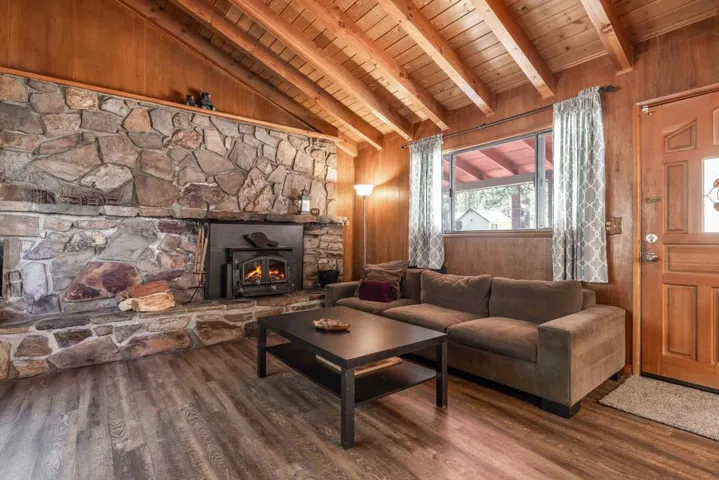 008_Living room 2