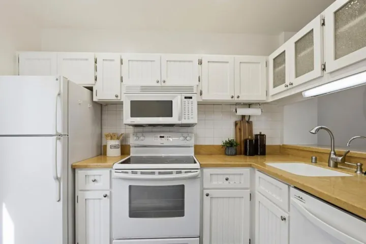 3007 Kaiser Drive F, Santa Clara, California 95051