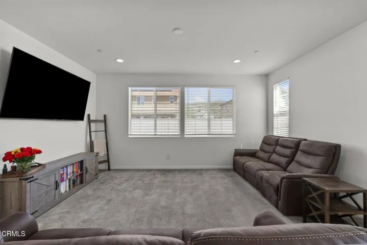 05-RoseSt-51857430e4