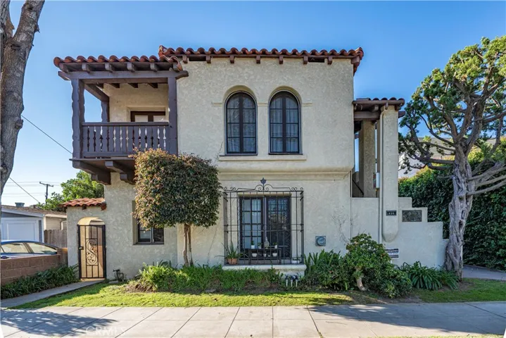 2930 E 3rd, Long Beach, California 90814
