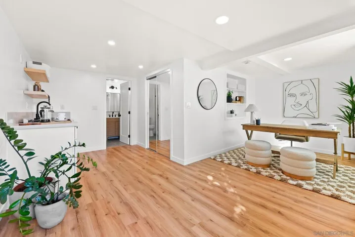 3678 Richmond, San Diego, California 92103
