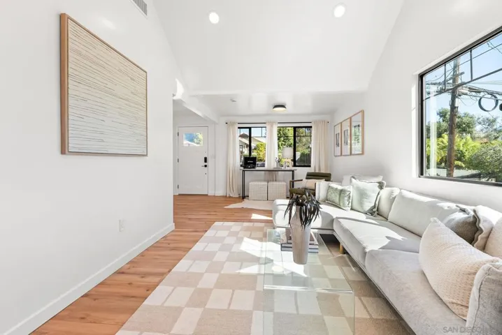 3678 Richmond, San Diego, California 92103