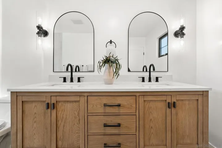 3678 Richmond, San Diego, California 92103