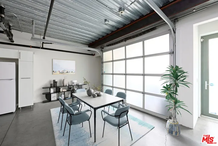 Virtual Staging- Dining Area