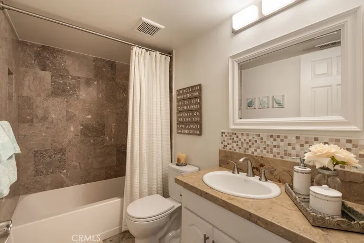 400 Lake 105, Huntington Beach, California 92648