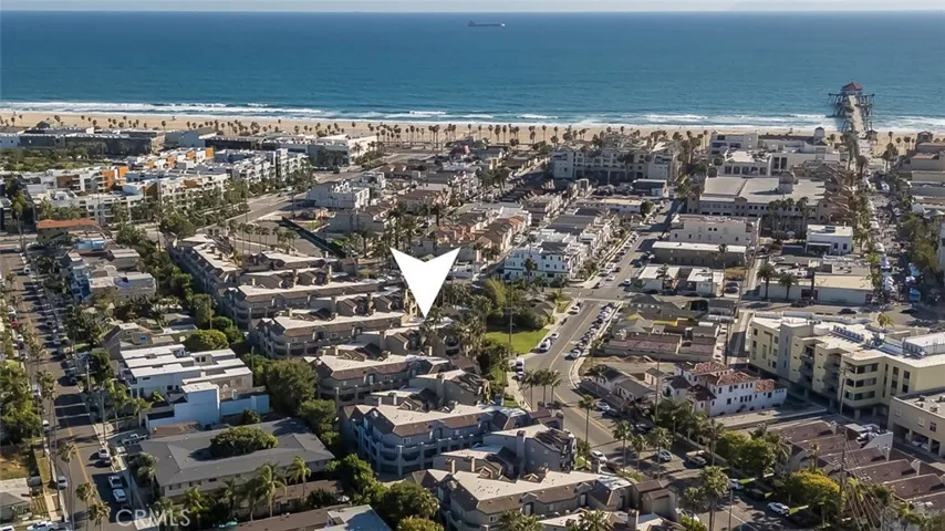 400 Lake 105, Huntington Beach, California 92648