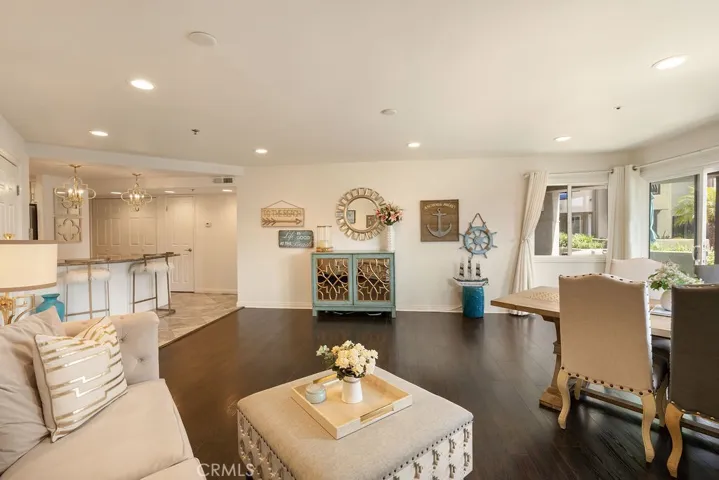 400 Lake 105, Huntington Beach, California 92648