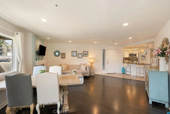 400 Lake 105, Huntington Beach, California 92648