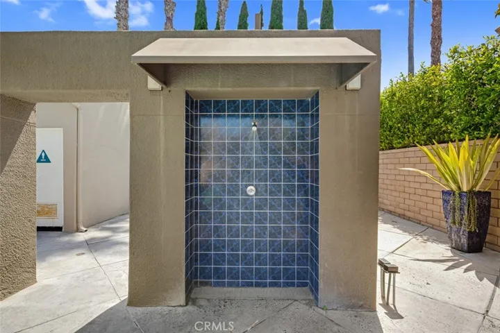 400 Lake 105, Huntington Beach, California 92648