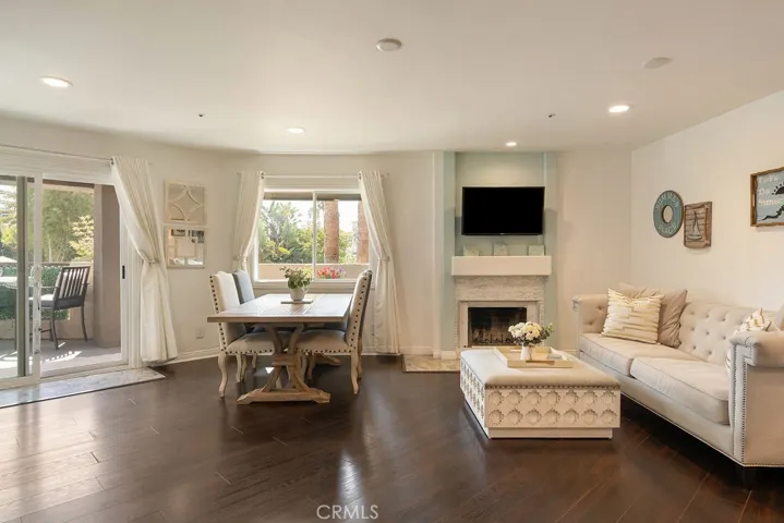 400 Lake 105, Huntington Beach, California 92648