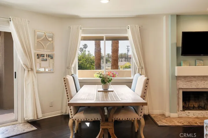 400 Lake 105, Huntington Beach, California 92648