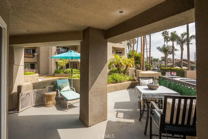 400 Lake 105, Huntington Beach, California 92648
