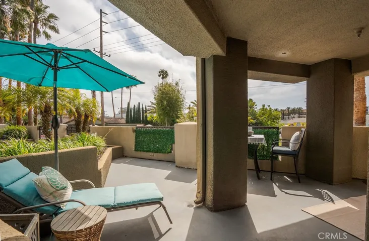 400 Lake 105, Huntington Beach, California 92648