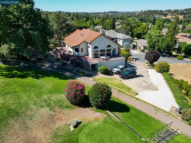 643 Old Course Ct, Valley Springs, California 95252