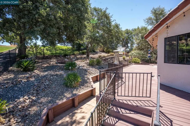 643 Old Course Ct, Valley Springs, California 95252