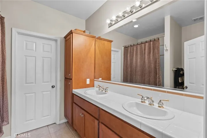 Primary bath 2