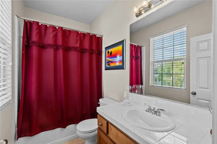 Hall bath upstairs