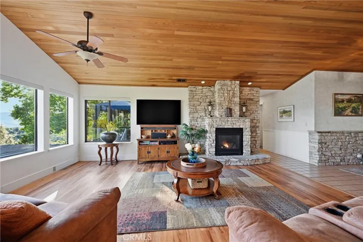 17372 Greenridge, Hidden Valley Lake, California 95467