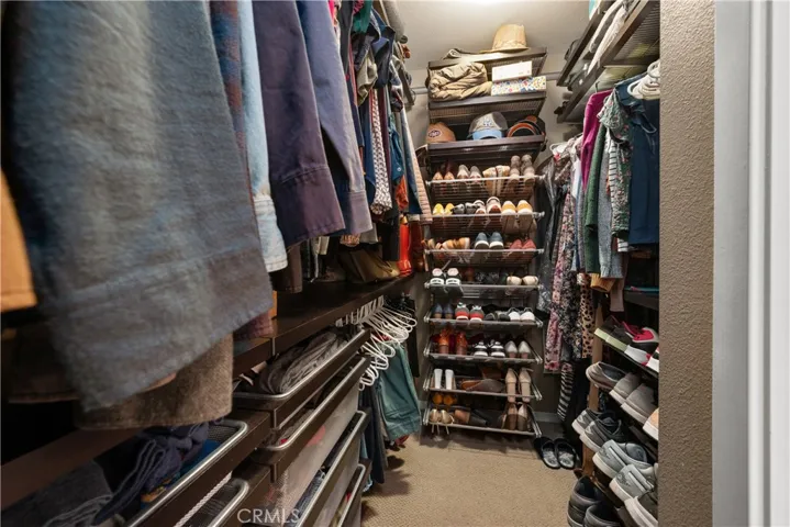 Walk-in closet
