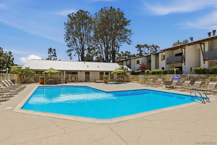 1650 S El Camino Real 204, Encinitas, California 92024