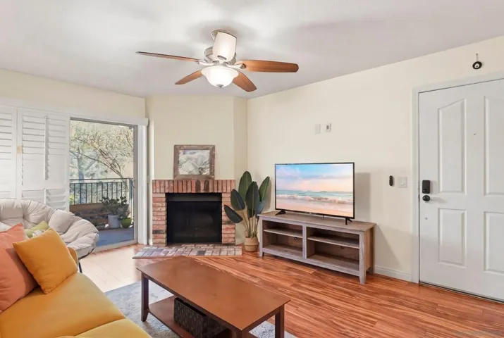 1650 S El Camino Real 204, Encinitas, California 92024