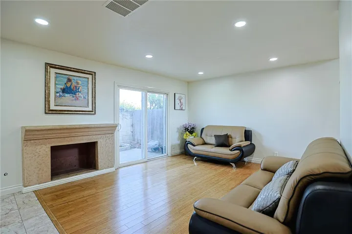 4828 W 5th E, Santa Ana, California 92703