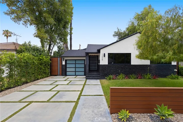 17929 Martha Street, Encino, California 91316