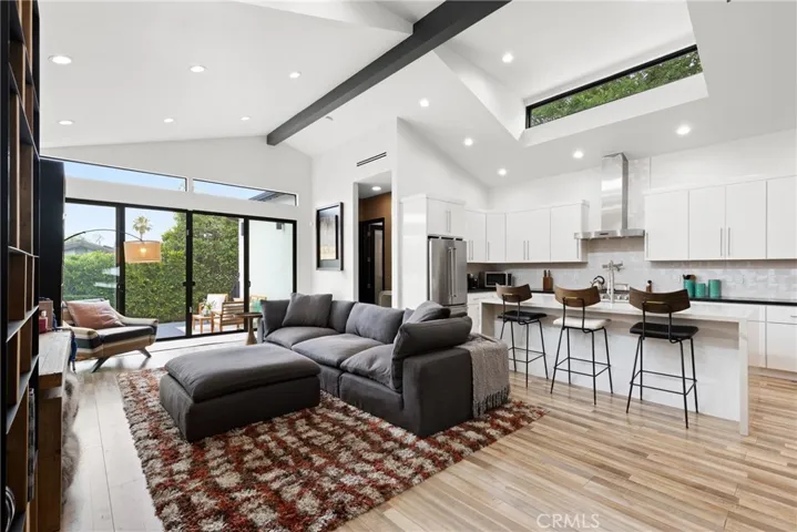 17929 Martha Street, Encino, California 91316