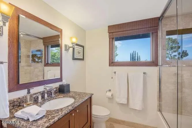 1030 Brookview Ave Westlake-small-029-04