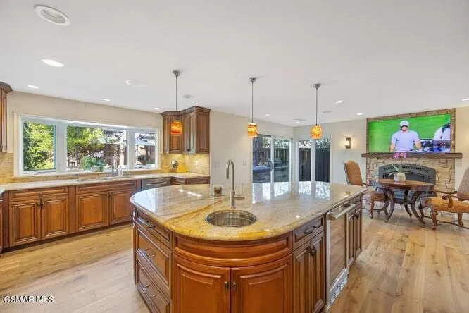 1030 Brookview Ave Westlake-small-043-05