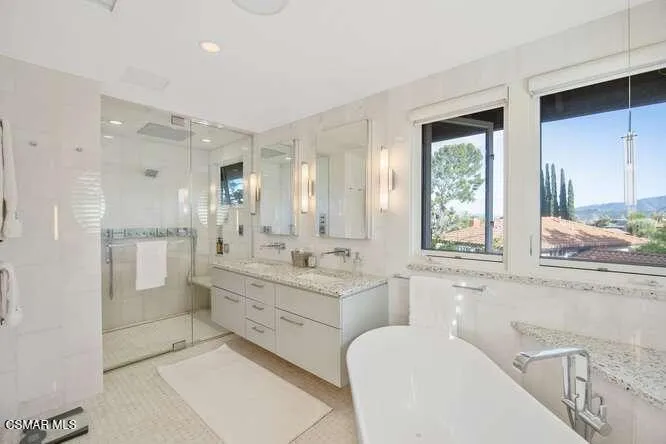 1030 Brookview Ave Westlake-small-021-03