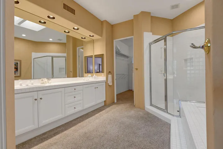 PRIMARY BATHROOM.jpg mls