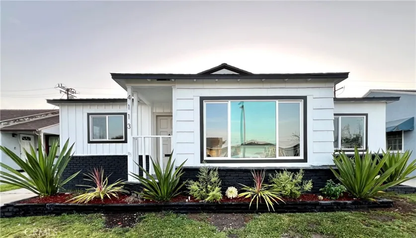 Beautiful Front Yard