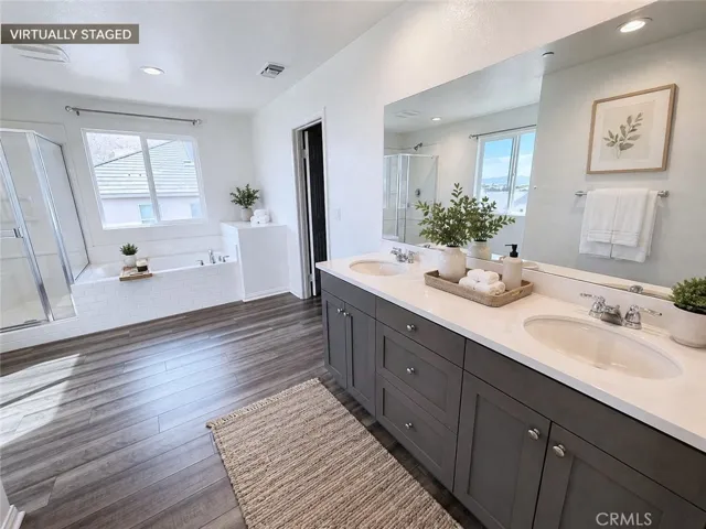 Virtually Staged Main Bathroom