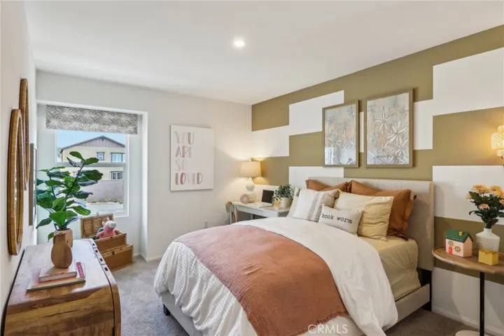 MODEL HOME