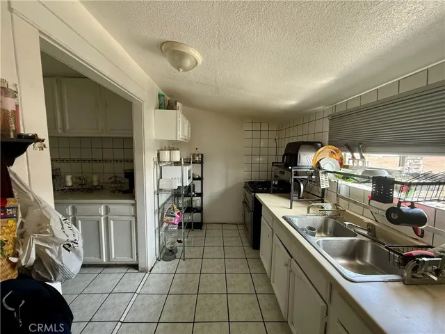 2 bedroom unit