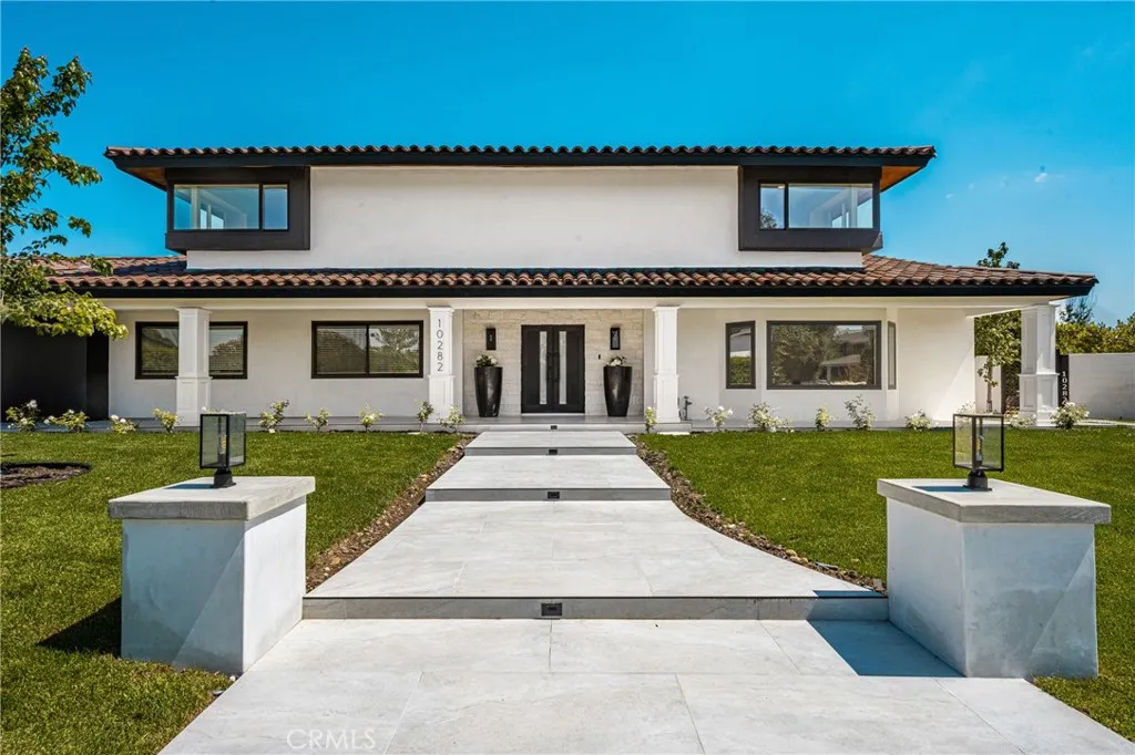 10282 Old Lamplighter Lane, Villa Park, California 92861 — photo 5