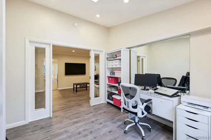 Office/Bonus Room