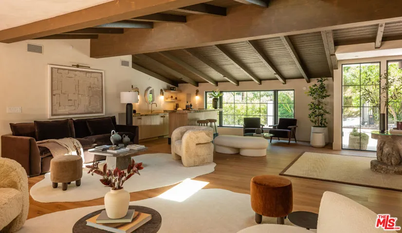 18001 Boris Drive, Encino, California 91316