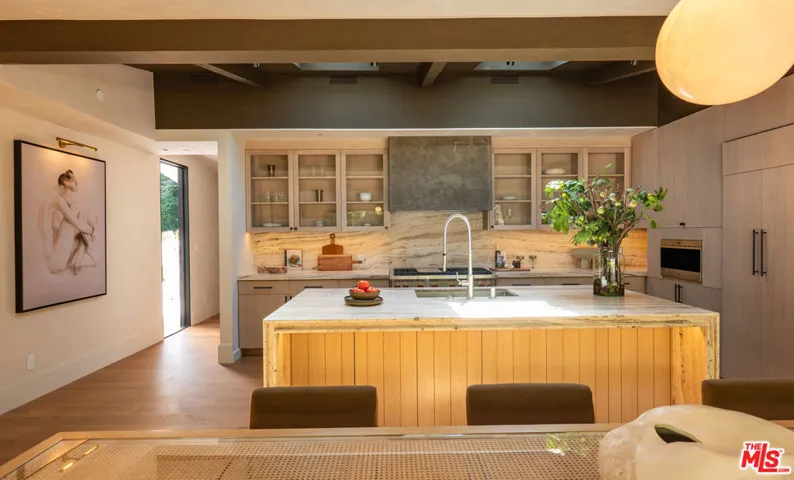 18001 Boris Drive, Encino, California 91316