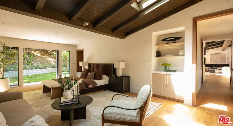 18001 Boris Drive, Encino, California 91316