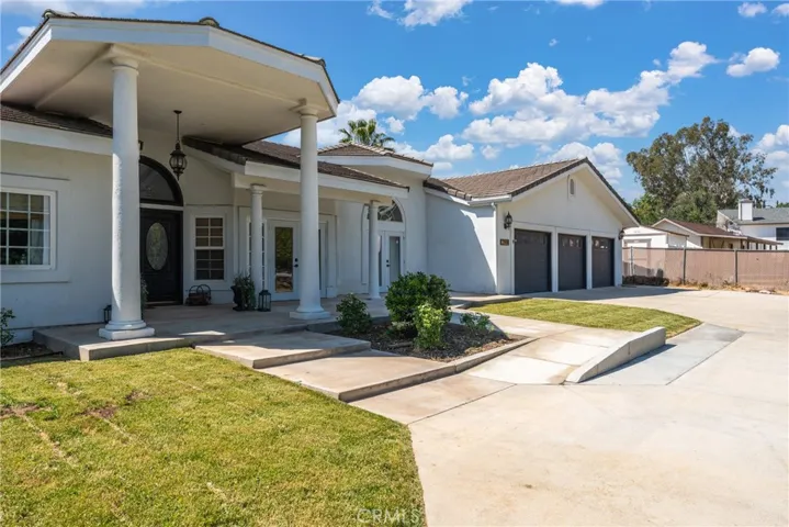 12908 South Lane, Redlands, California 92373