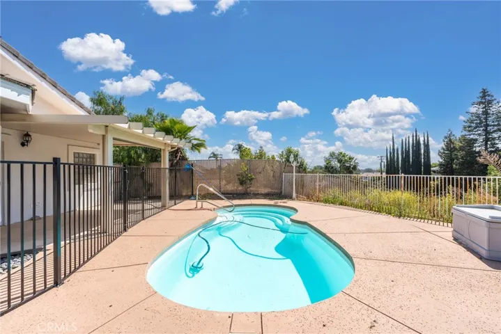 12908 South Lane, Redlands, California 92373