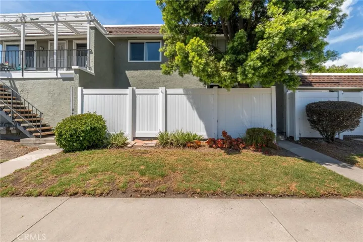 Extra wide patio with gate and 6' fence