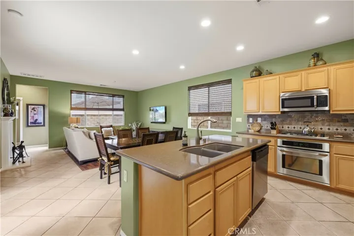 28940 Mirada Circulo, Valencia, California 91354