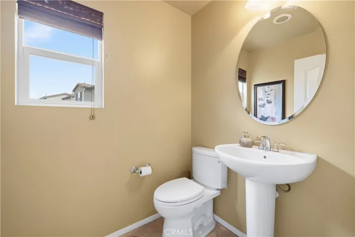 28940 Mirada Circulo, Valencia, California 91354