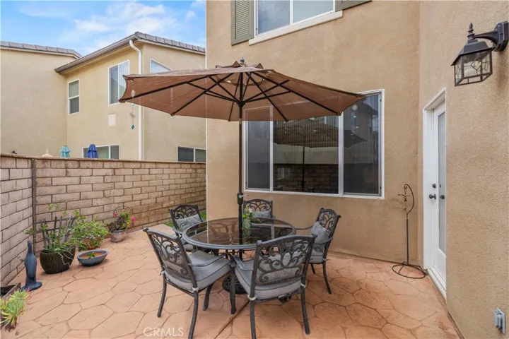 28940 Mirada Circulo, Valencia, California 91354